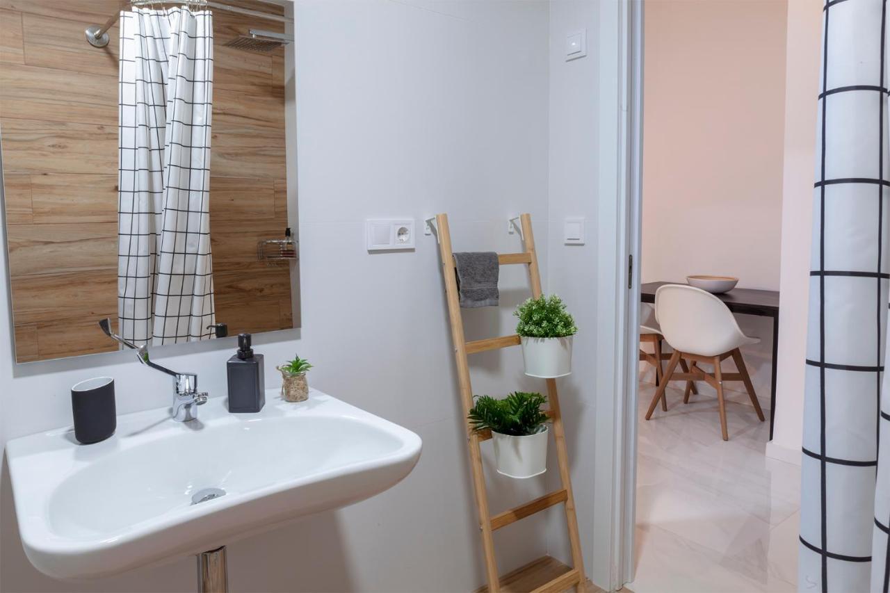 Artistic Digital Retreat-Great Location Near Metro Apartman Valencia Kültér fotó