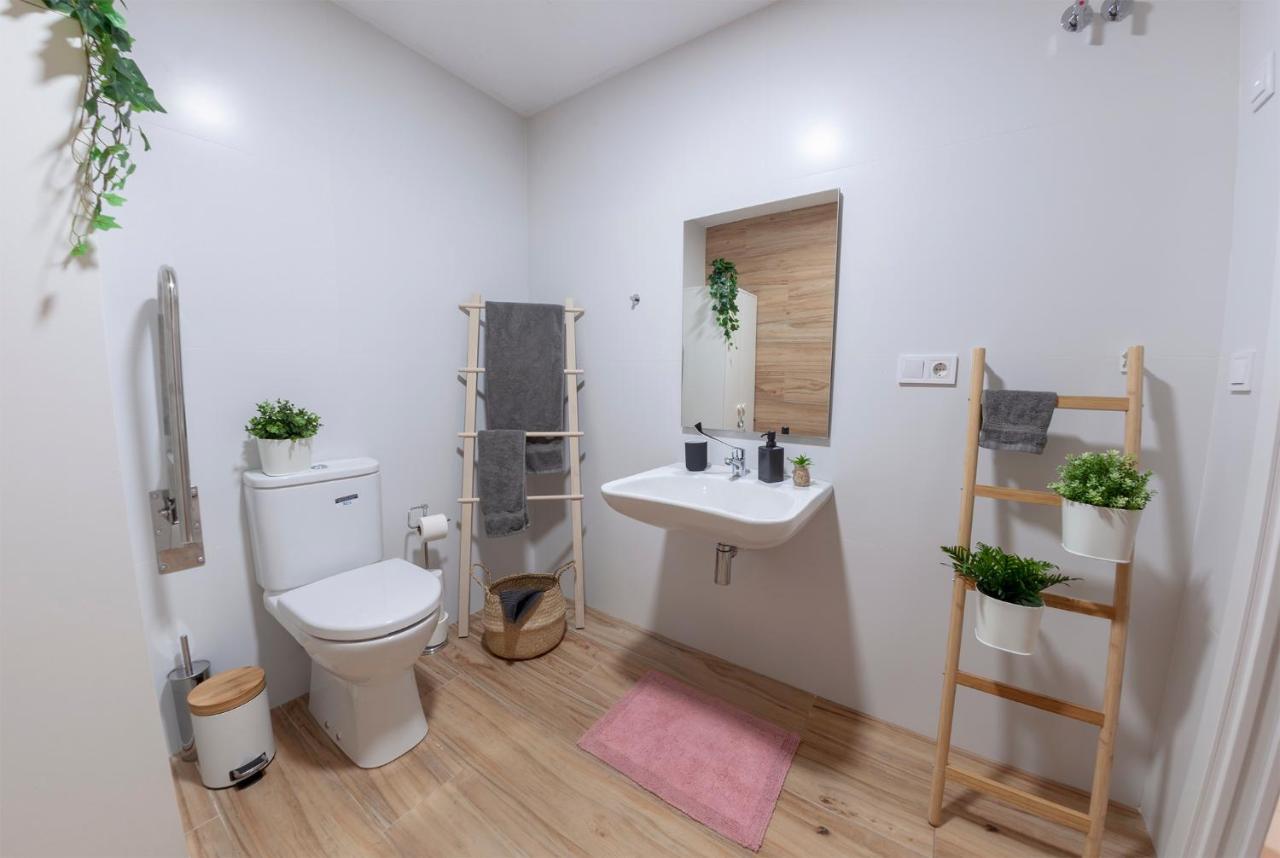 Artistic Digital Retreat-Great Location Near Metro Apartman Valencia Kültér fotó