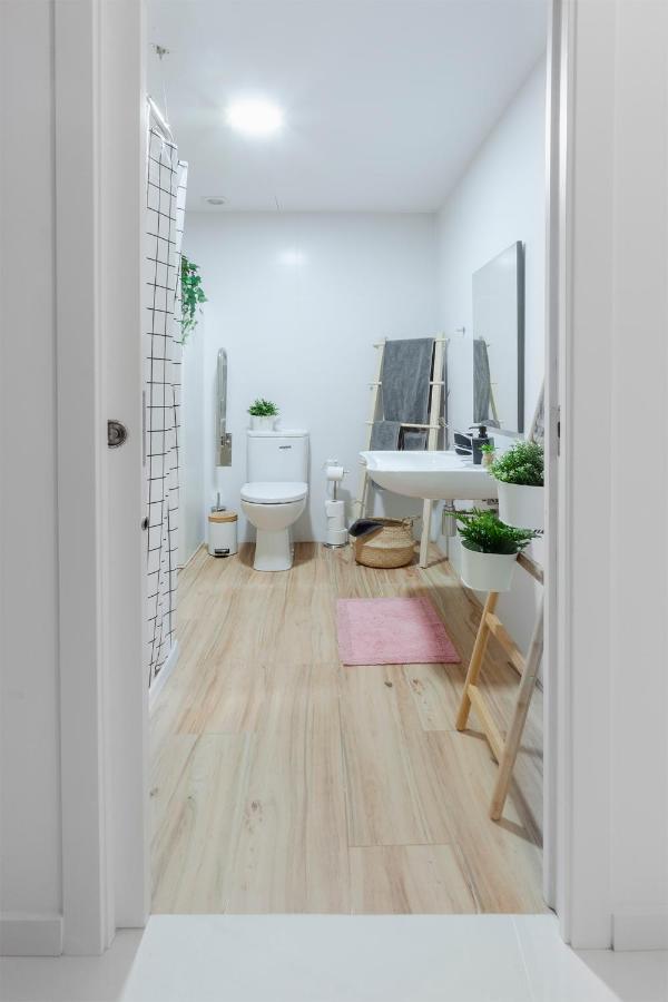 Artistic Digital Retreat-Great Location Near Metro Apartman Valencia Kültér fotó